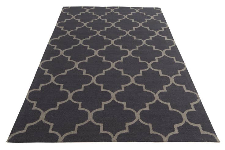 Detail image of 5' 1 x 8' Luna Wool Rug