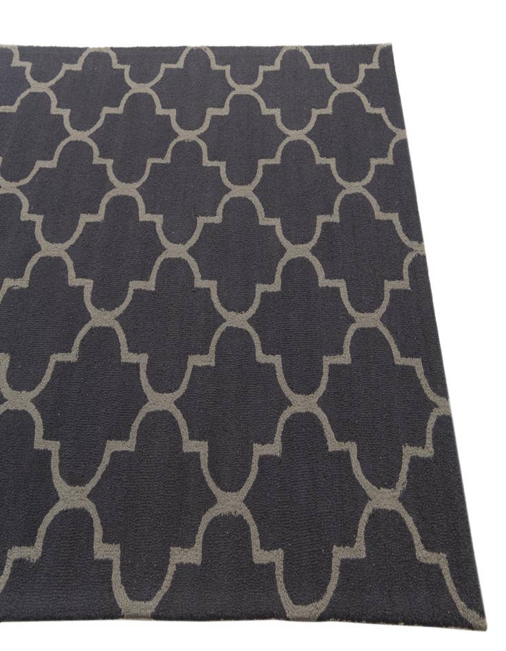Detail image of 5' 1 x 8' Luna Wool Rug