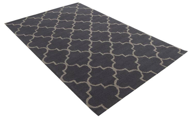 Detail image of 5' x 8' Luna Wool Rug