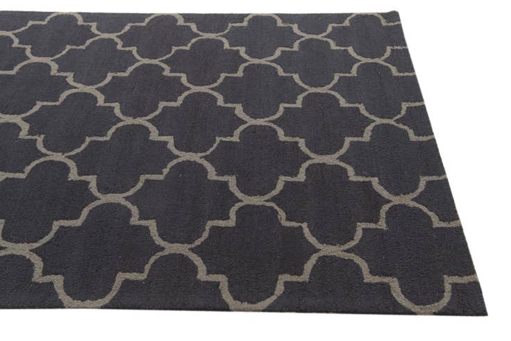 Detail image of 5' x 8' Luna Wool Rug