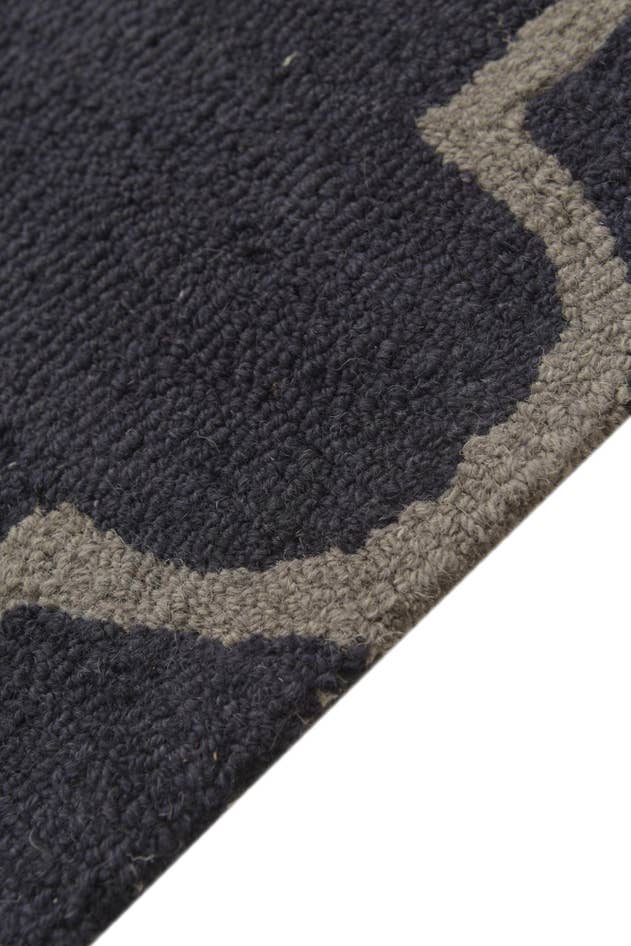 Detail image of 5' x 8' Luna Wool Rug