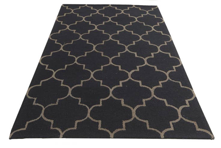 Detail image of 5' 1 x 8' Luna Wool Rug