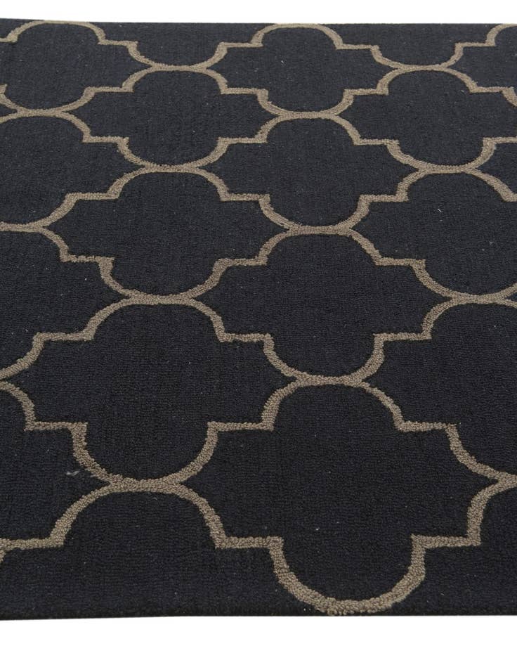 Detail image of 5' 1 x 8' Luna Wool Rug