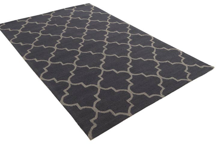 Detail image of 5' x 8' Luna Wool Rug