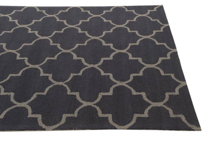 Detail image of 5' x 8' Luna Wool Rug