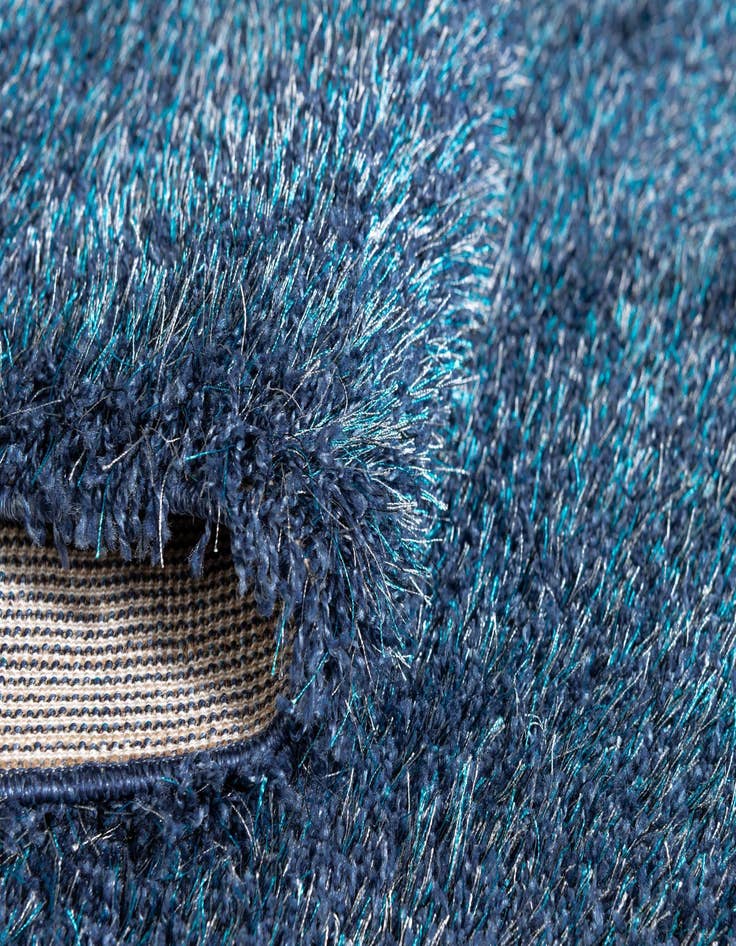 Detail image of 6' x 9' Luxe Solid Shag Rug