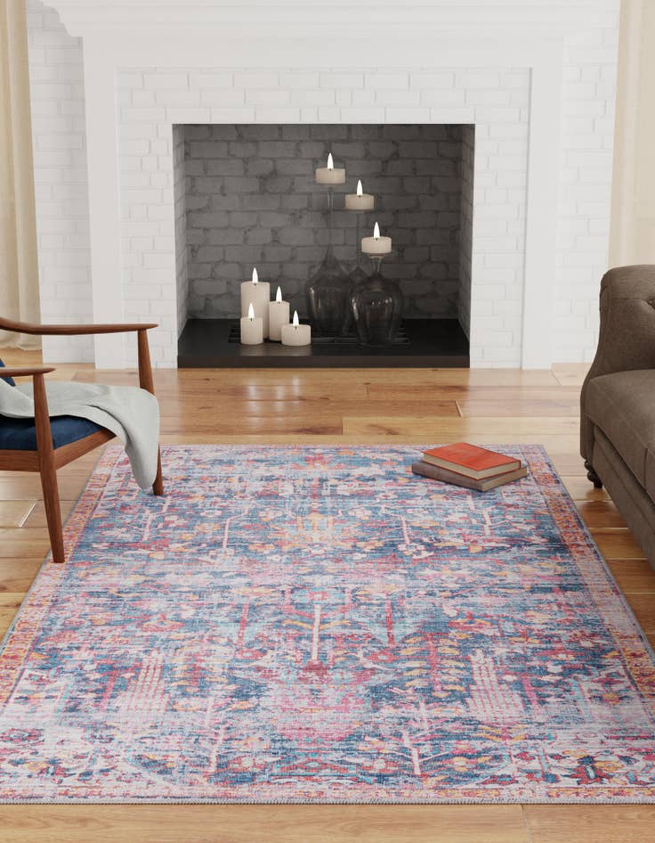 Detail image of 6' x 9' Washable Maahru Rug