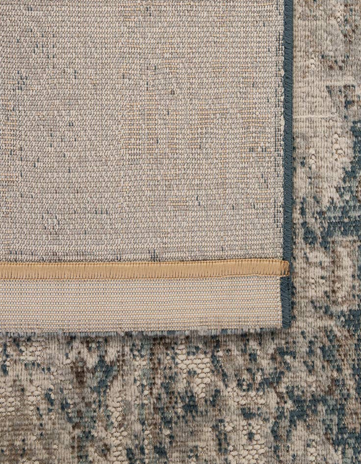Detail image of 5' 4 x 7' 3 Madeline Rug