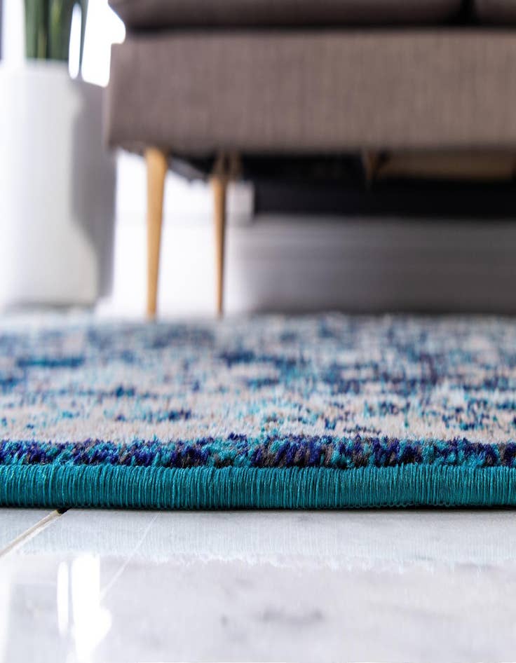 Detail image of 7' 10 x 10' Madeline Rug