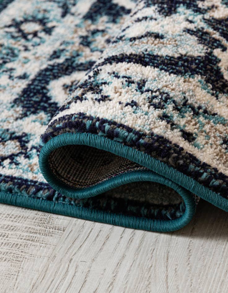 Detail image of 2' x 3' Madeline Rug