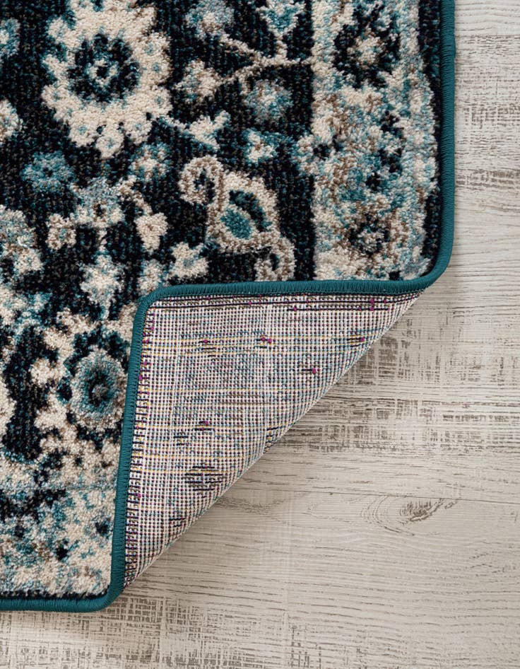 Detail image of 2' x 3' Madeline Rug