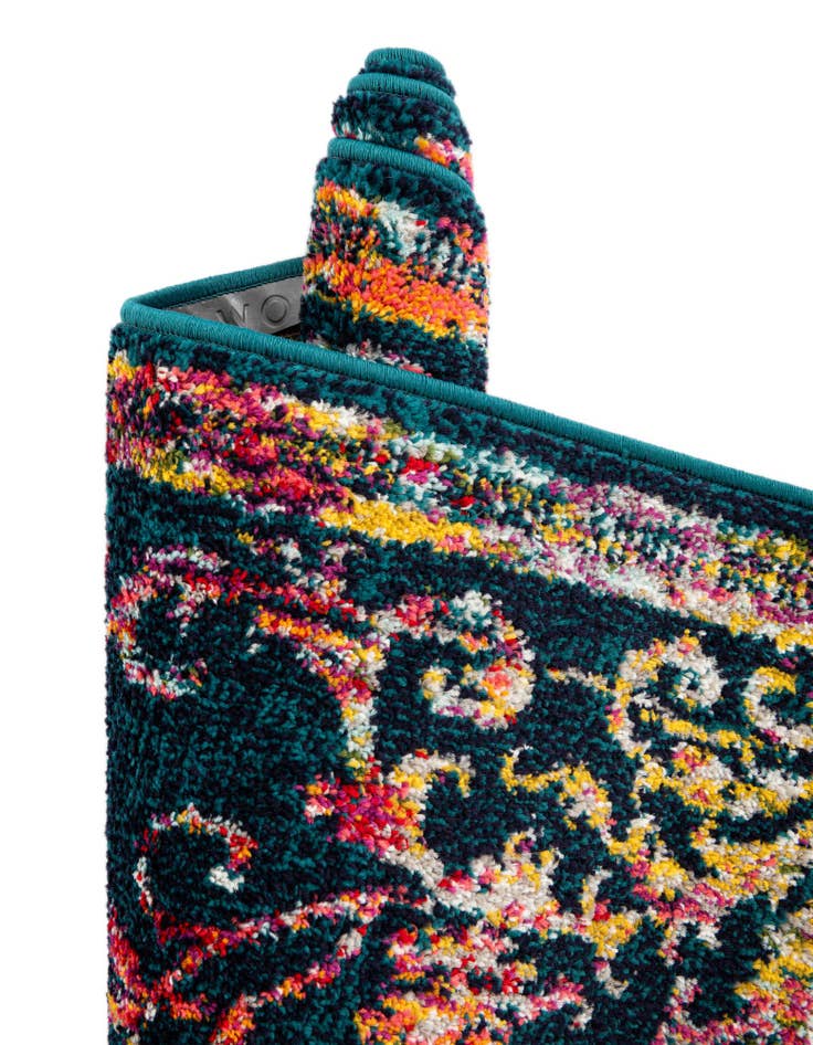 Detail image of 7' x 10' Madeline Rug