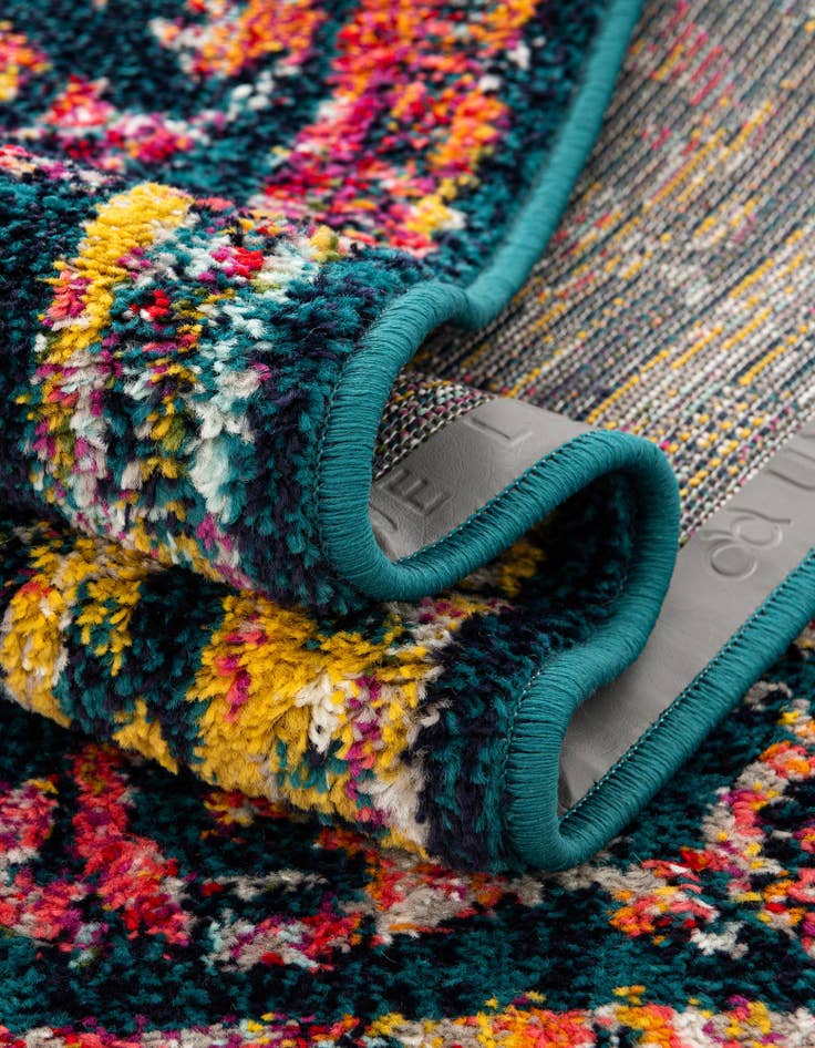 Detail image of 7' x 10' Madeline Rug