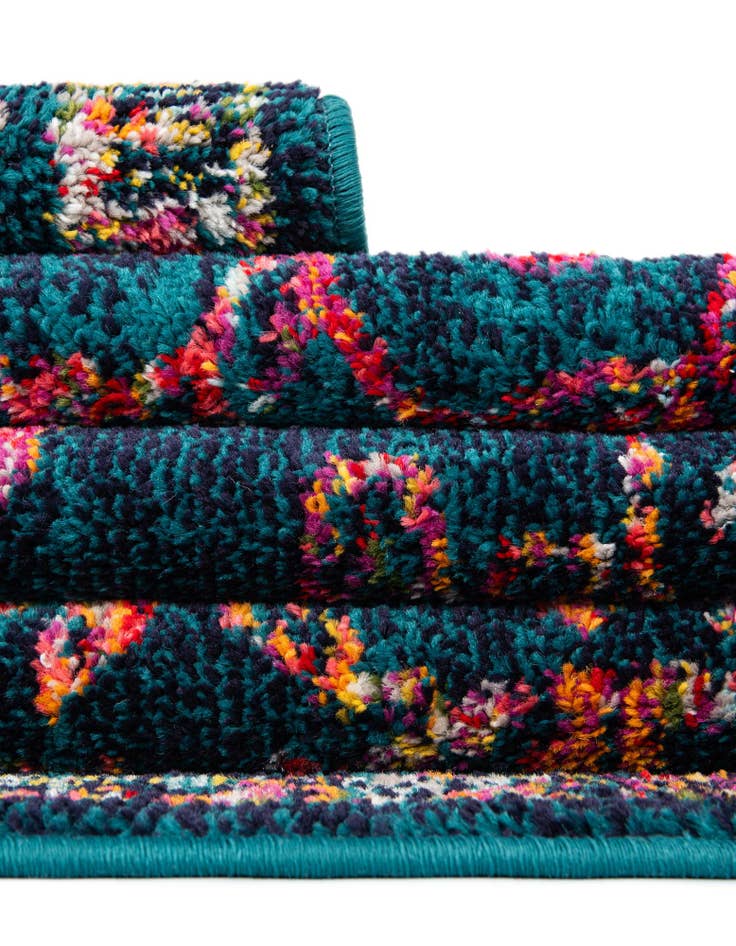 Detail image of 7' x 10' Madeline Rug