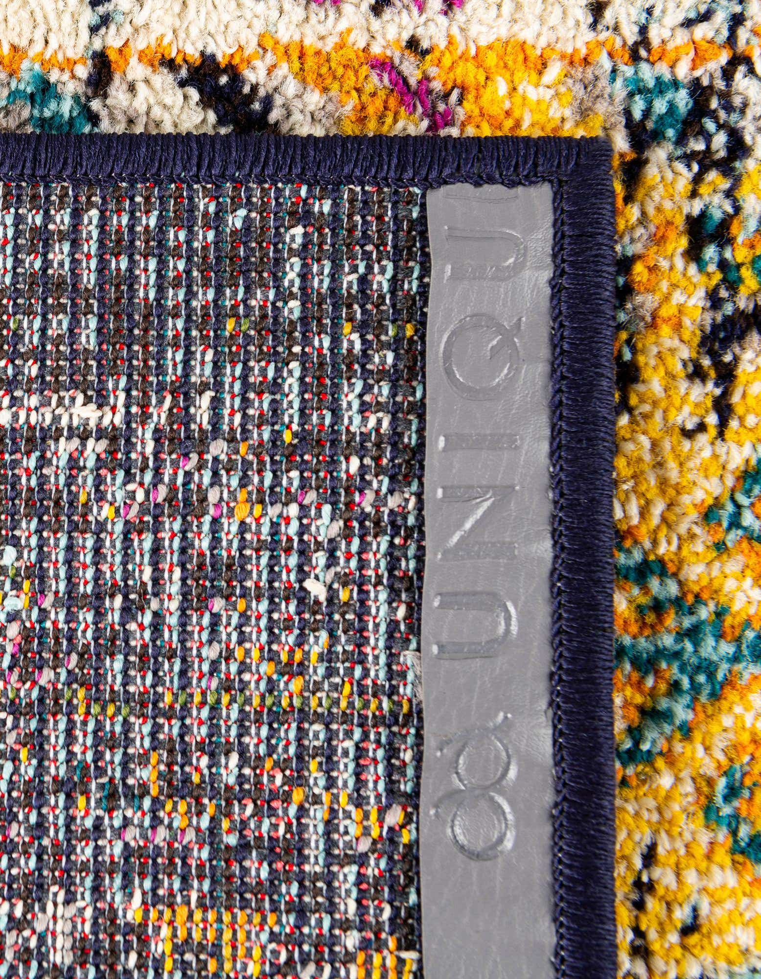 Detail image of 185cm x 275cm Carrington Rug