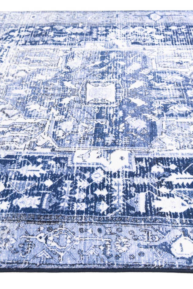 Detail image of 5' 2 x 7' 10 Medina Rug