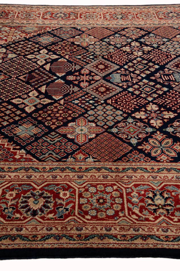 Detail image of 6' 7 x 9' 7 Hand Knotted Meimeh Oriental Wool Rug