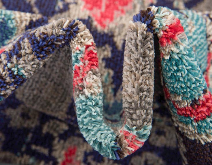 Detail image of 5' x 8' Washable Mesa Rug