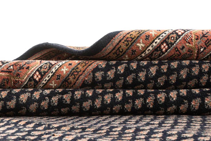 Detail image of 8' 3 x 11' 3 Hand Knotted Mir Wool Rug