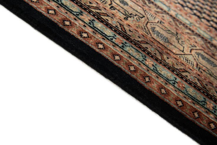 Detail image of 6' 3 x 9' 1 Hand Knotted Mir Oriental Wool Rug