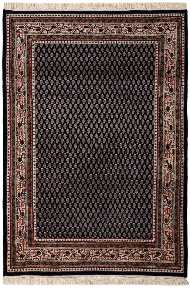 Detail image of 4' 2 x 6' Hand Knotted Mir Wool Rug