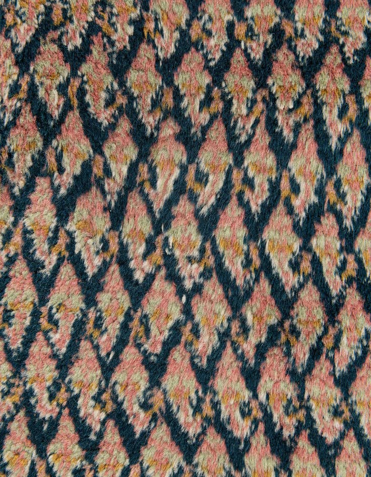 Detail image of 8' 8 x 12'  Hand Knotted Mir Wool Rug