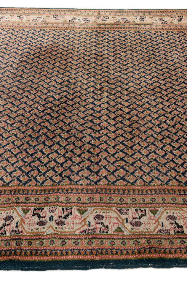 Detail image of 5' 8 x 7' 11 Hand Knotted Mir Wool Rug