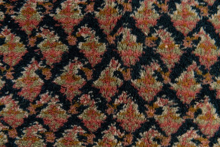 Detail image of 5' 8 x 7' 11 Hand Knotted Mir Wool Rug
