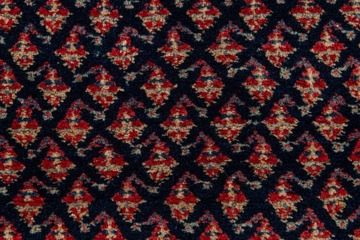 3' 9 x 5' 5 Hand Knotted Mir Wool Rug