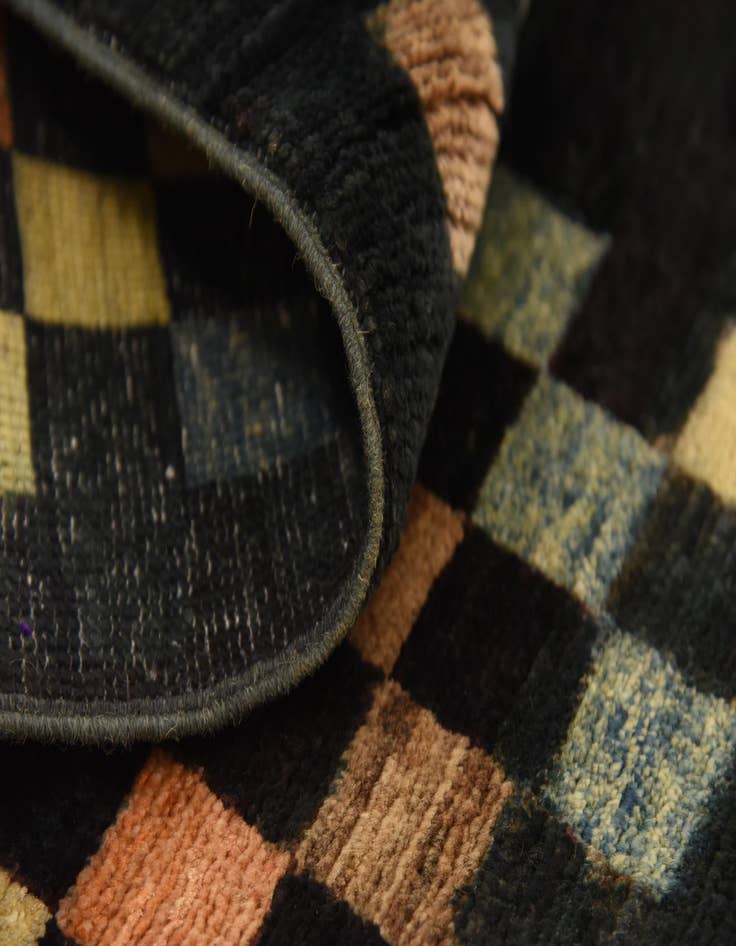 Detail image of 4' 10 x 6' 10  Hand Knotted Modern Ziegler Rug