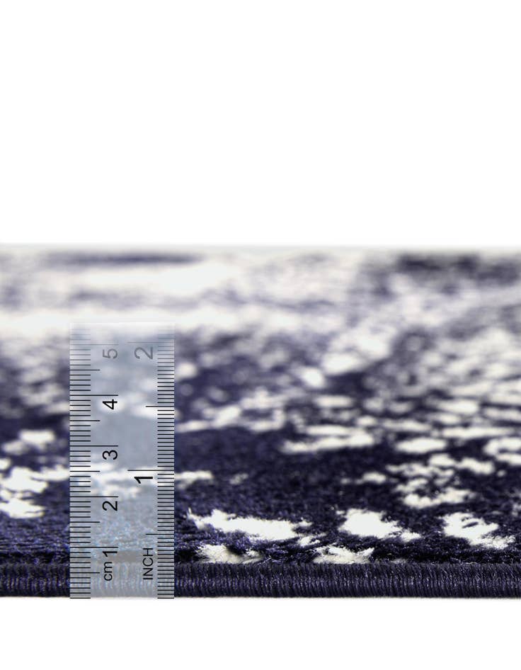 Detail image of 7' 10 x 11' Monte Carlo Rug