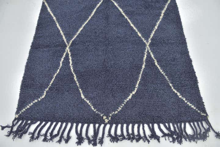 4' 8 x 8' 6 Hand Knotted Moroccan Wool Rug