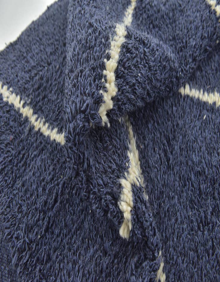 Detail image of 4' 8 x 8' 6  Hand Knotted Moroccan Wool Rug