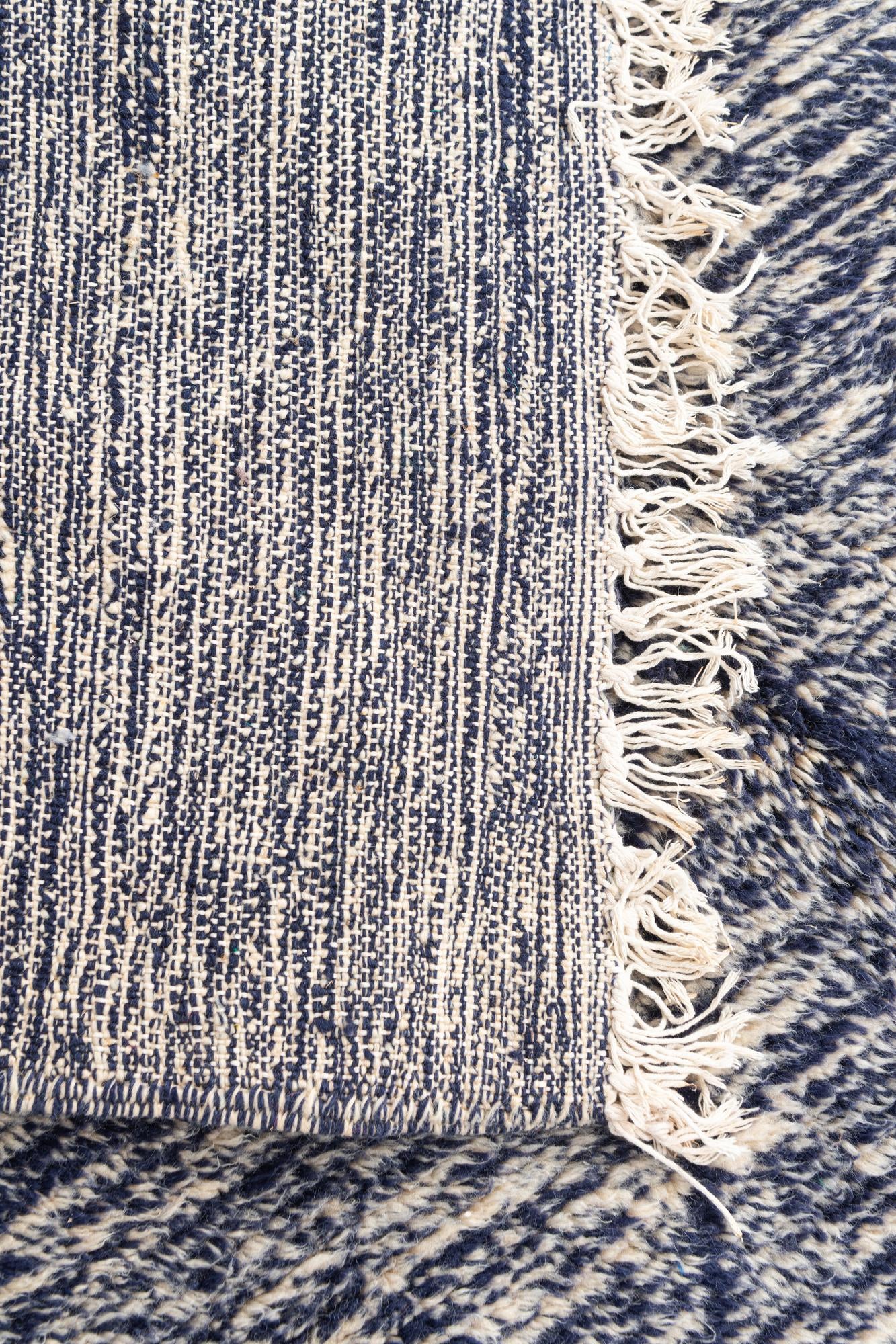7' x 8' 8 Hand Knotted Moroccan Wool Rug