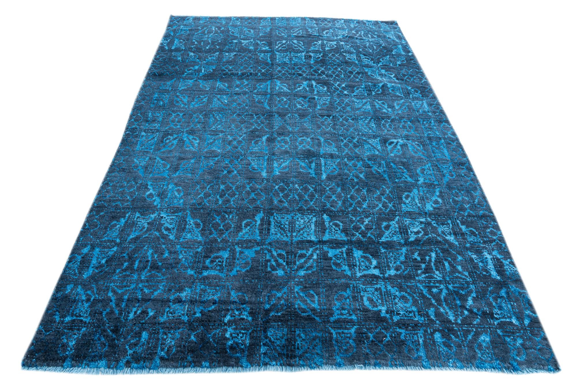 5' 9 x 9' 1 Hand Knotted Moroccan Rug