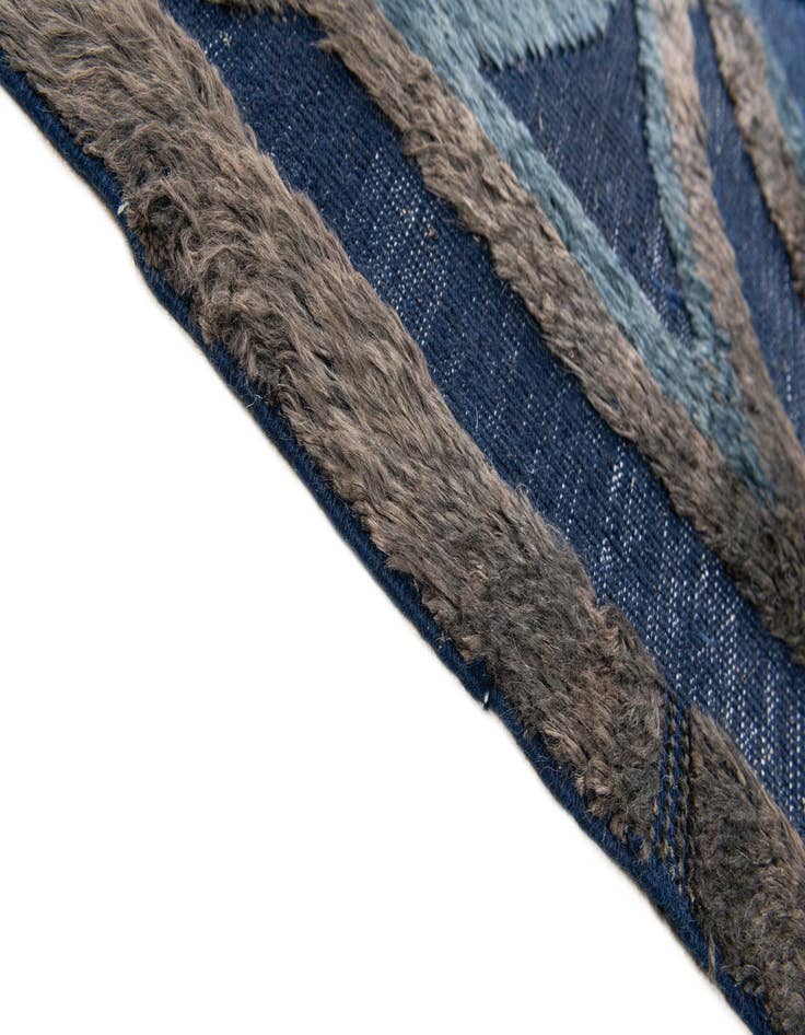 Detail image of 8' x 10' 6  Hand Knotted Moroccan Wool Rug