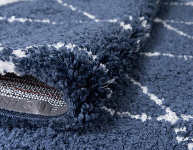 Detail image of 9' x 12' 2 Moroccan Shag Rug