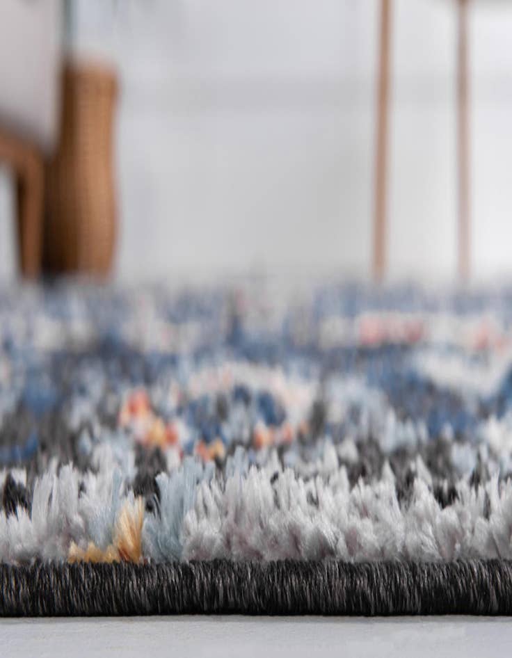 Detail image of 4' x 6' Morocco Rug