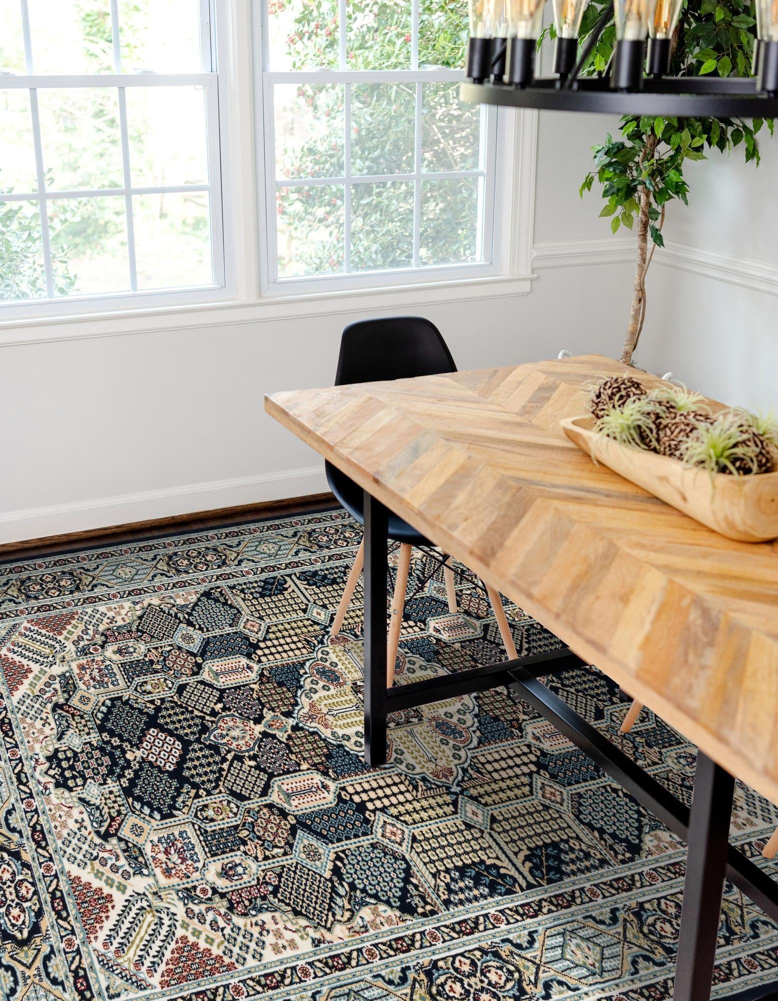 10' x 13' Nain Design Rug