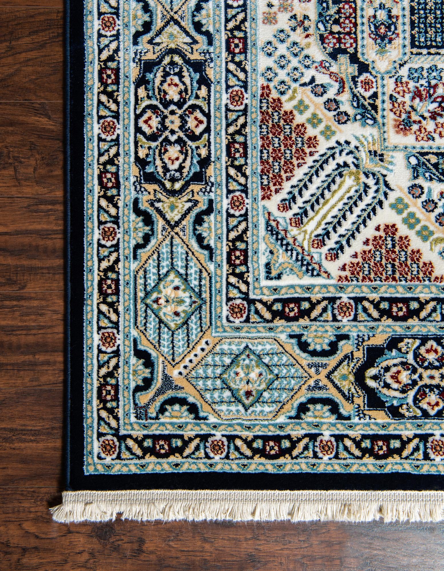 10' x 13' Nain Design Rug