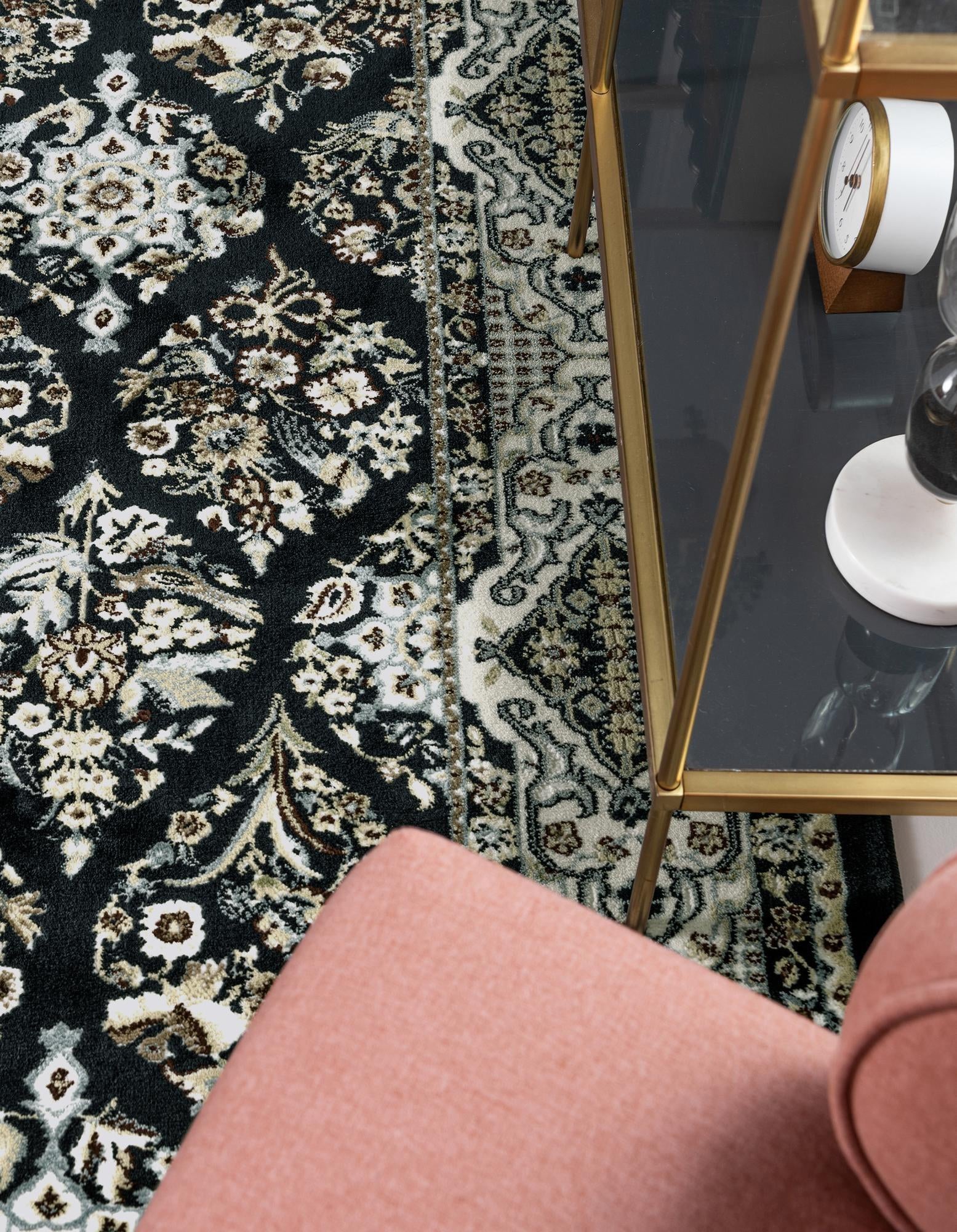 5' 3 x 8' Nain Design Rug
