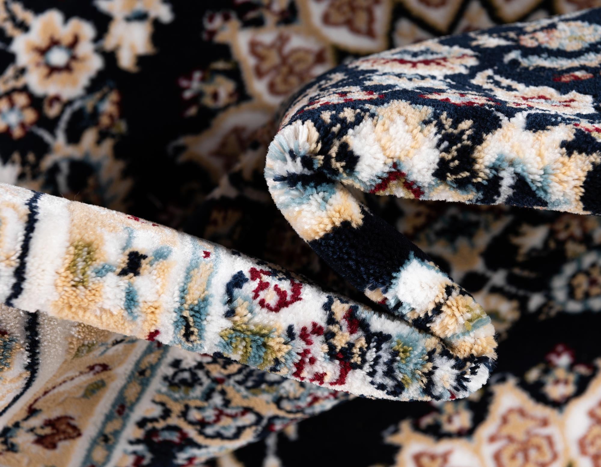 5' x 8' Nain Design Rug