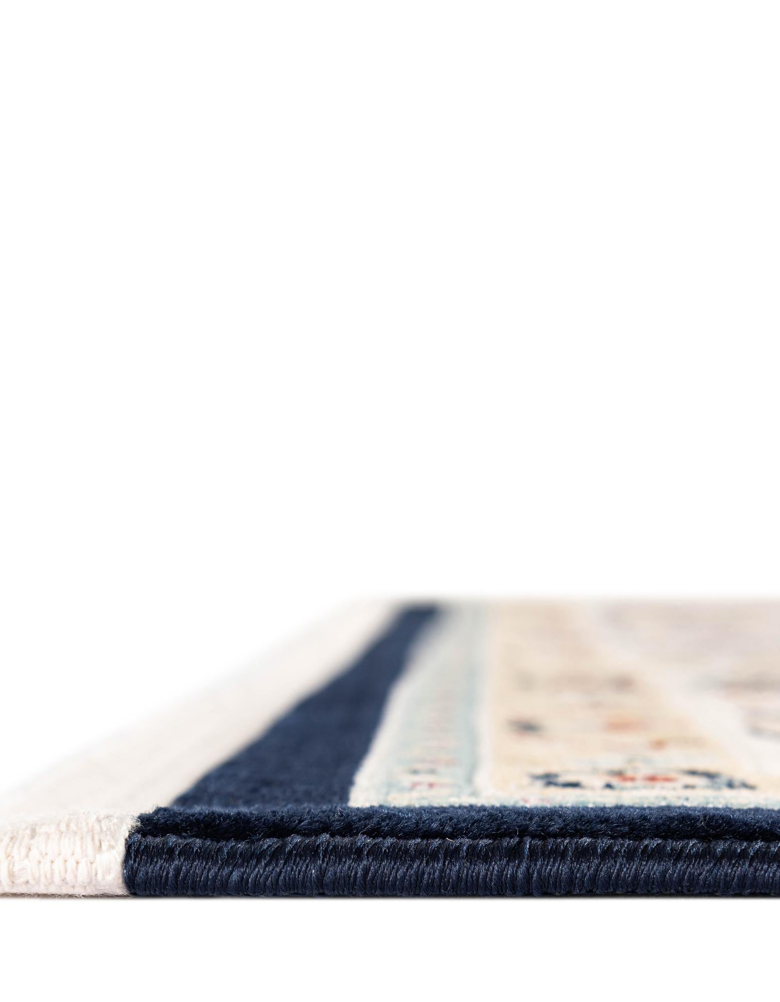 5' x 8' Nain Design Rug