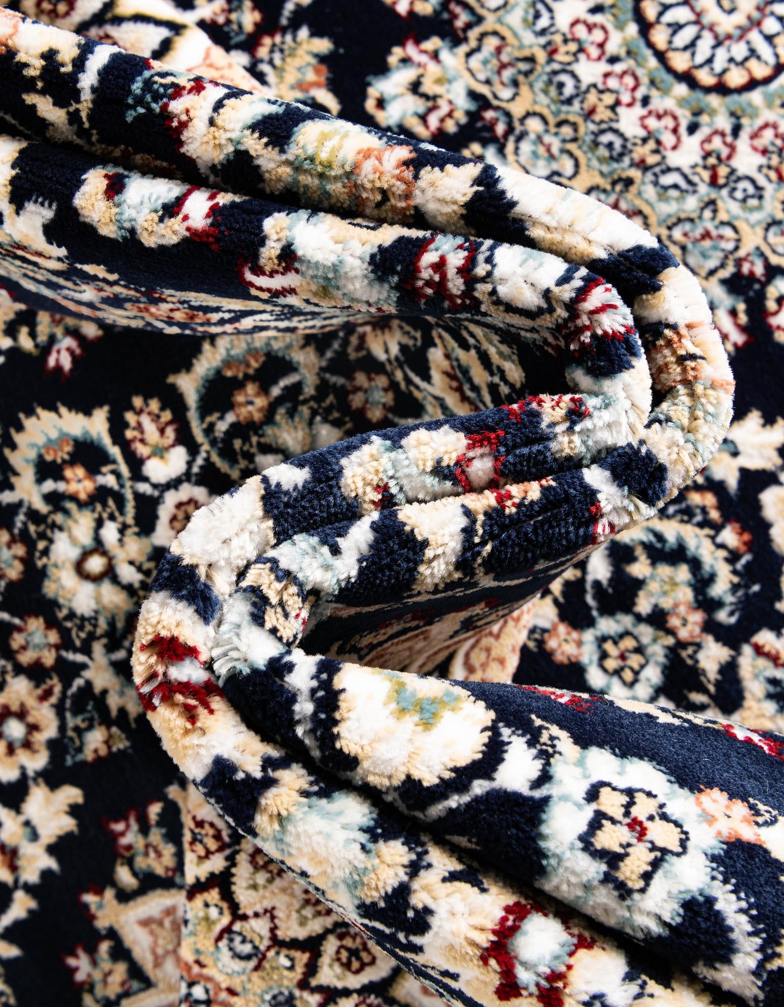 5' x 8' Nain Design Rug