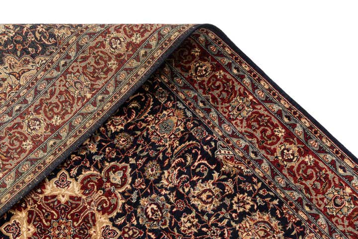 4' 7 x 7' 3 Hand Knotted Nain Oriental Wool Rug