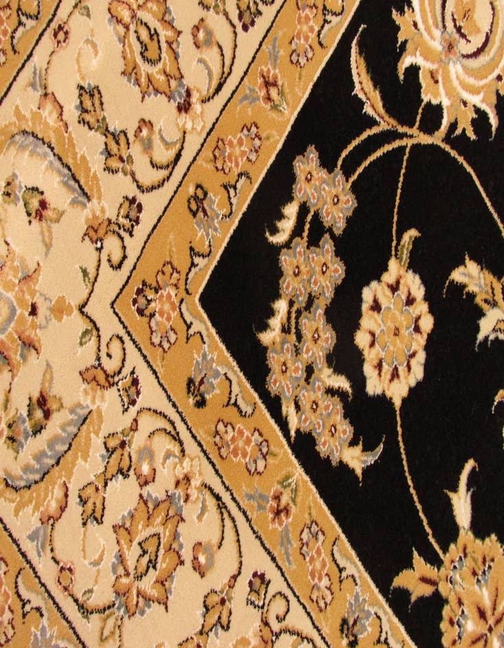 Detail image of 6' 2 x 10' Nain Rug
