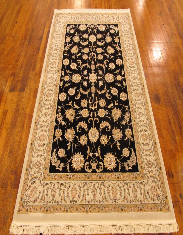 Detail image of 6' 2 x 10' Nain Rug