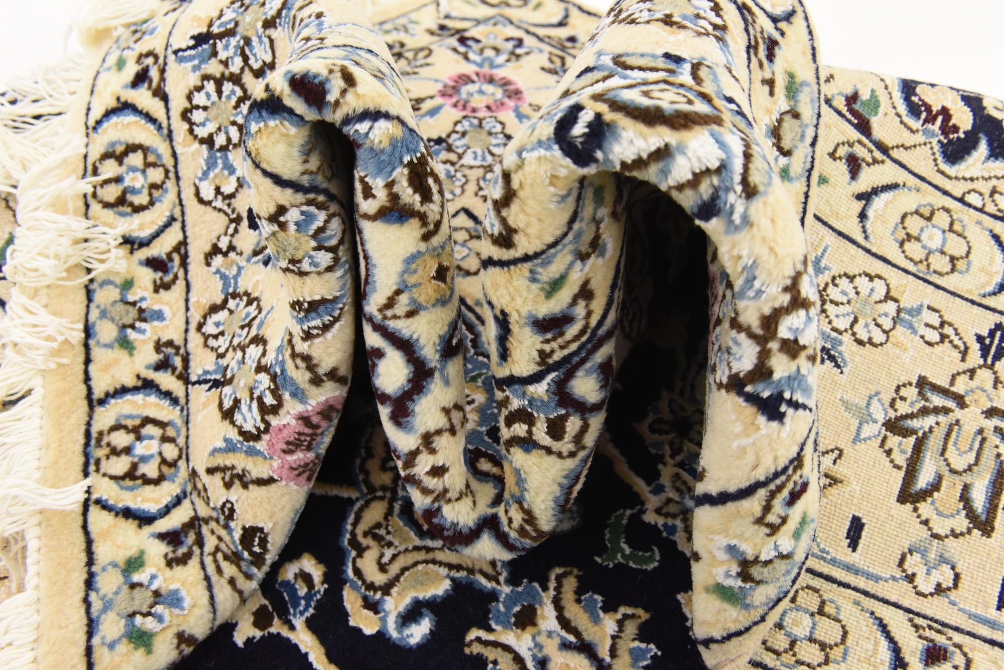 5' 1 x 8' 5 Hand Knotted Nain Persian Rug