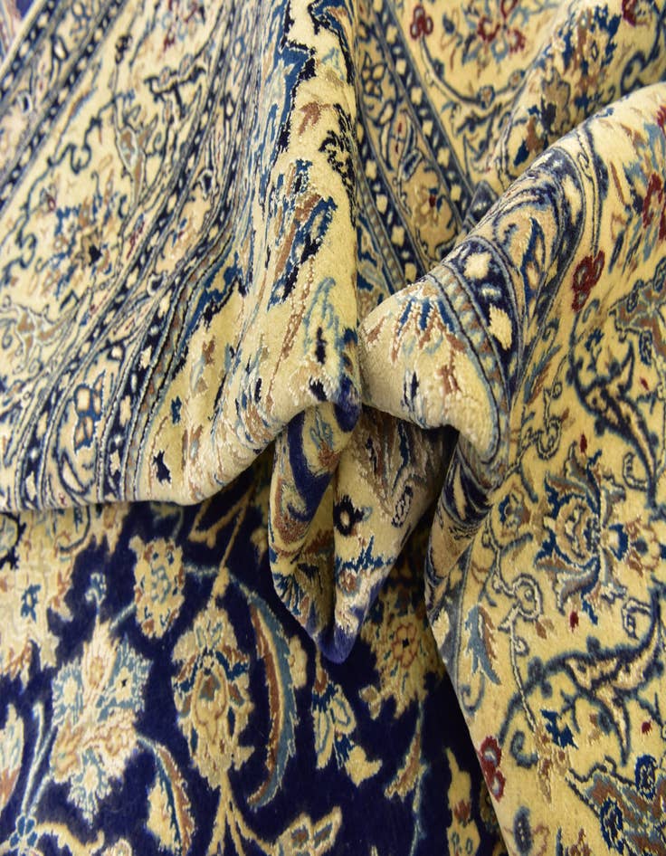 Detail image of 6' 8 x 11' 5  Hand Knotted Nain Persian Rug