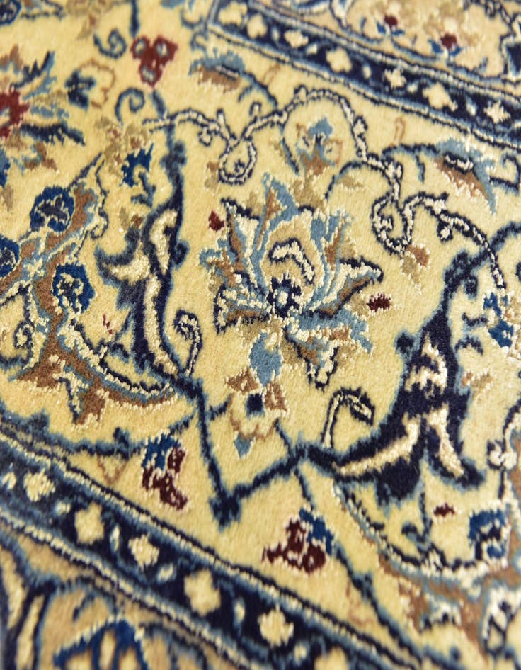Detail image of 6' 8 x 11' 5  Hand Knotted Nain Persian Rug